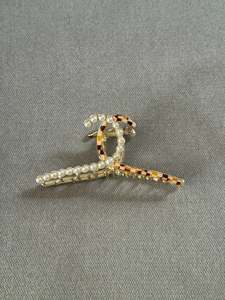Accessories: HAI37F12