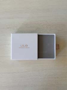 Display: Gift Box - Ivory  (9cm x 9cm)