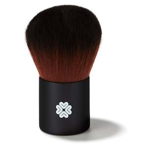 Brushes: Super Kabuki Brush
