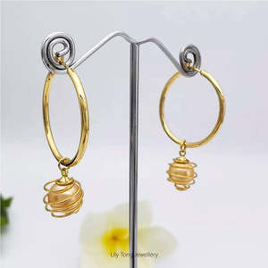 Earrings: Hoop Earrings With Spiral Caged Pearl Pendant #0726 Light Apricot