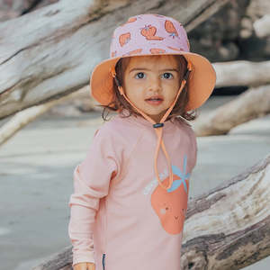 CRYWOLF Bucket Hat Reversible Strawberry Splash