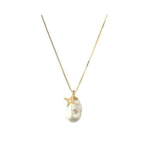 Necklaces: Luxe Pearl Necklace | Gold