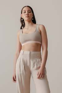 Loclaire: Scallop Crop - Nutmeg