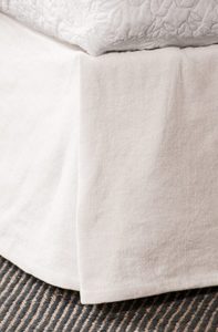 WHITE LINEN VALANCE – Linen Boutique