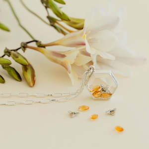 Silver Lockets: Medium Hexagon Silver Locket