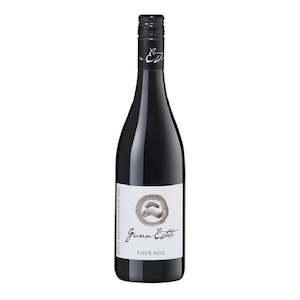 Pinot Noir: Gunn Est Pinot Noir 750ml
