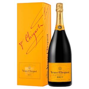 Champagne: Veuve Clicquot Brut 1.5Lt