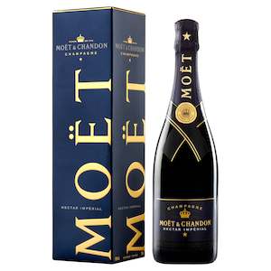 Champagne: Moet Nector 750ml
