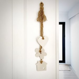 Gold: Heart, Daisy, Home Wall Decor Vanilla