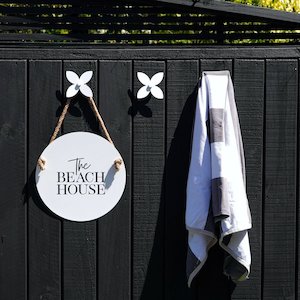 Outdoor Wall Hook frangipani WHITE Large (single)