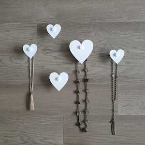Wall Hooks: Outdoor Wall hook hearts (set of 5) WHITE