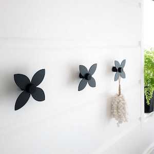 Outdoor Wall hook frangipani BLACK Medium (set of 3)