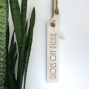 Vanilla: Shoes off high heel wall decor, Vanilla