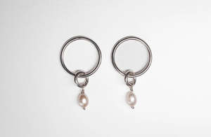 Earrings: Pearl Beach Earrings - Sterling Silver & Freshwater Pearl