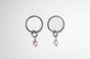 Pearl Beach Earrings - STG SIlver and Freshwater Pearl - LISA WEBB