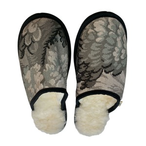 Shaded Foliage XL White Slippers