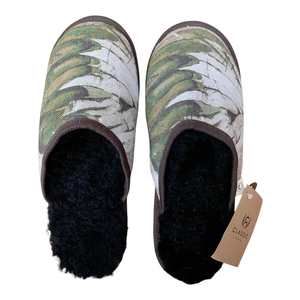 Abstract Olive Large Black Slippers