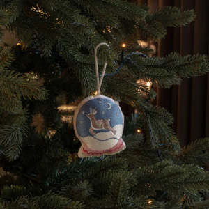 Decorations: Avery Row | Decoration - Snow Globe