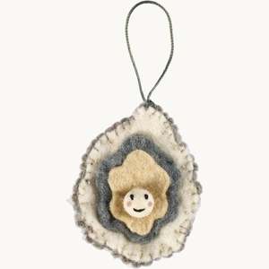Pashom | Hanging Decoration - Christmas Oyster