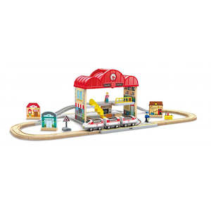 Wooden Toys 1: Portable Train Station Set | Hape