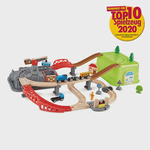 Wooden Toys 1: Railway Bucket-Builder Set | Hape
