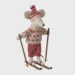 Play: Winter Mouse Mum Ski Set 2024 | Maileg