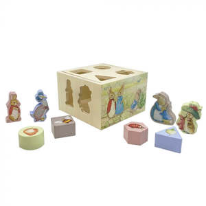 Games Puzzles: Peter Rabbit WOODEN SHAPE SORTER | Beatrix Potter