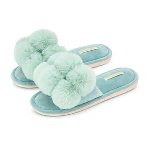 COSY LUXE Slippers Pom Pom - Mist Green | Annabel Trends