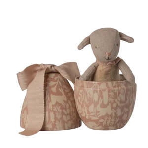 Play: Egg Small with Micro Lamb - Powder | Maileg