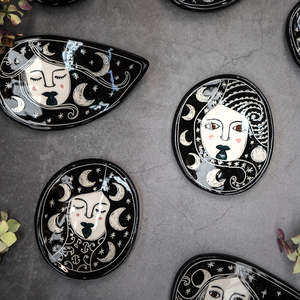 Tear Drop Wahine Dishes
