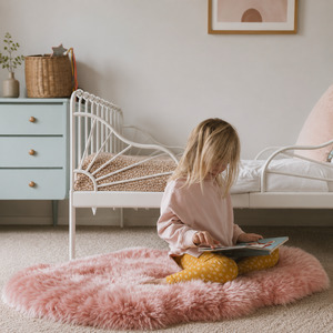 Auskin Sheepskin: Sheepskin Rug | Rose Pink