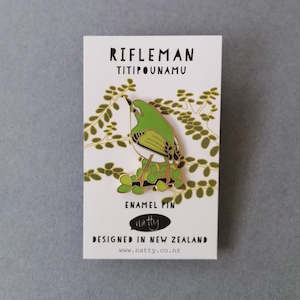 Brooches Pins: Enamel Pin| Rifleman Titipounamu