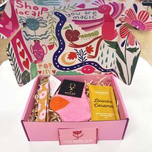 Gift Boxes Corporate Gifting: Little Beehive | Socks Gift Box