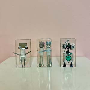 Art Objects: CRYOBOTS | Minions II