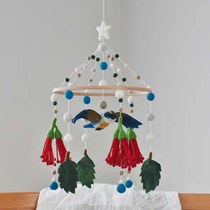 Childrens Decor: Kōtare Baby Mobilere
