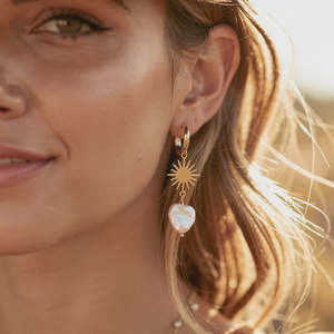 New: Anna heart pearl earrings