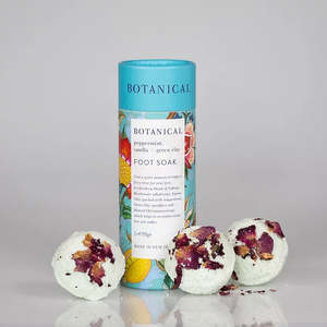 Globofilter Best Selling Index: Peppermint, Vanilla + Green Clay Foot Soak Trio