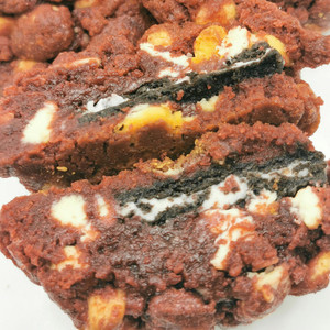 NYC Style Oreo Stuffed Red Velvet Cookies Hello Delicious