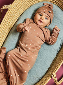 Outlet 1: Knotted Beanie and Bootie Set, Biscotti Speckle