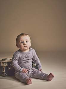 Wyatt Longsleeve: WYATT LONGSLEEVE TOP- Taupe
