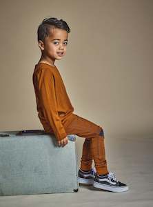 Wyatt Longsleeve: WYATT LONGSLEEVE TOP- Rust