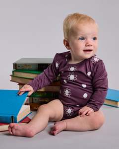 Riley Bodysuit - 100% Merino Wool, Plum Daisy