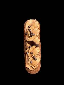 Eclair: Eclair Vanilla and Chocolate with crunchy chocolate