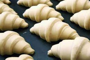 Chrsitmas Savory Option: Ready to bake : Frozen croissants (x6)