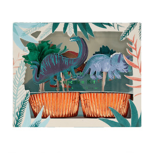 Dino Lover: Meri Meri Dinosaur Kingdom Cupcake Kit