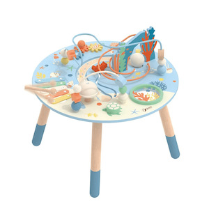 Holiday Fun: Classic World Multi Activity Table