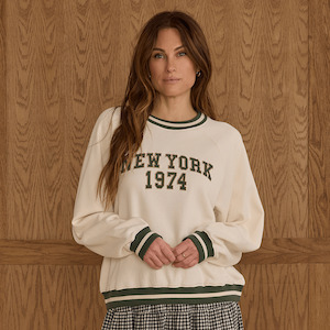 Gifts For Mum: Rylee + Cru Womens Oversized Raglan Sweatshirt - New York