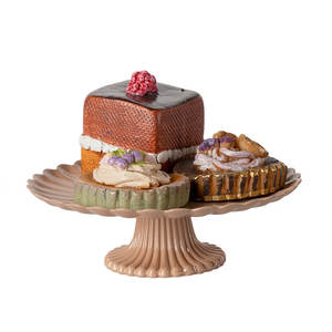 Baby Toys: Maileg Mini Cakes & Cake Stand