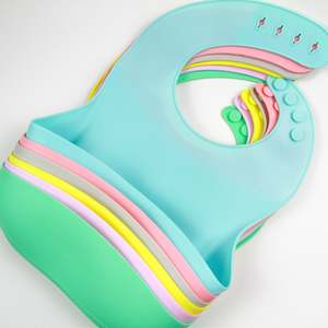 Starting Solids: Little Giants Premium Silicone Catcher Bib