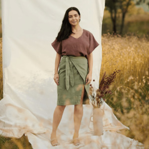 Waratah skirt
